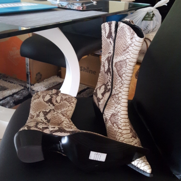 Men's shoe - Picture 3 of 5